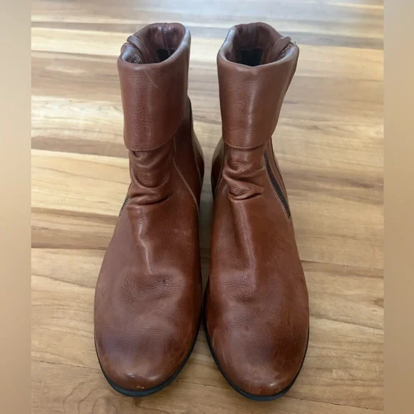 Mephisto, Brown Leather Seddy Ankle Boots, Size 7 - Picture 6 of 9